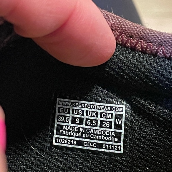 Keen Slip-On Shoes Burgundy, Women’s 9, fit closer to 8.5 - Picture 9 of 9